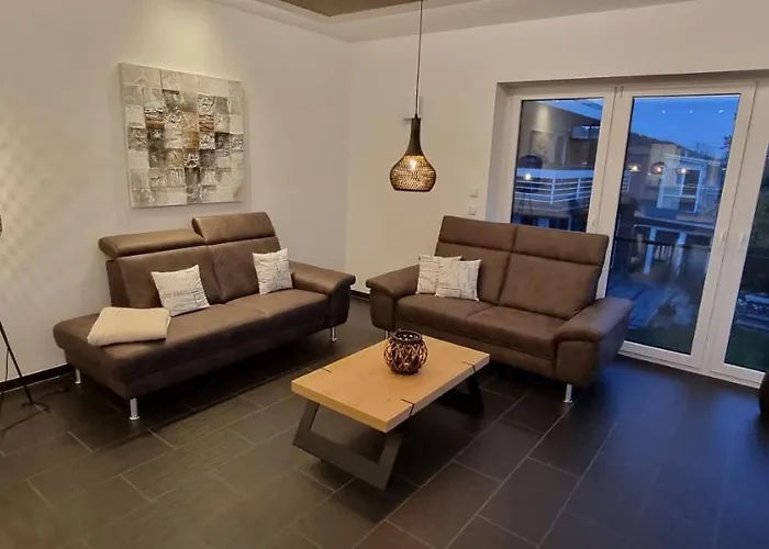 Upland View Apartament *