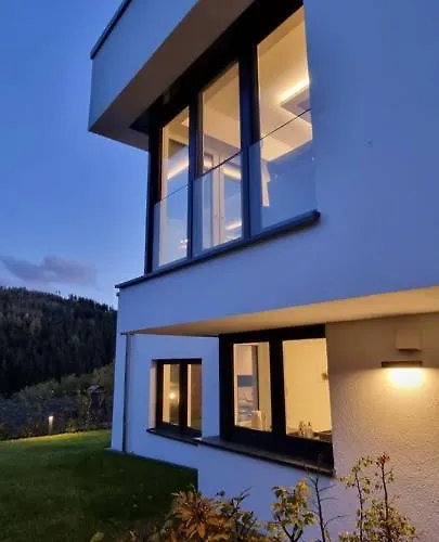 Upland View Apartament *