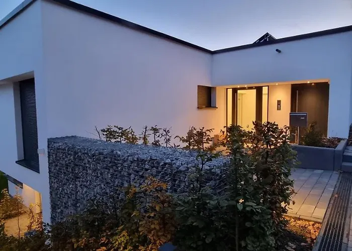 Upland View Apartament *